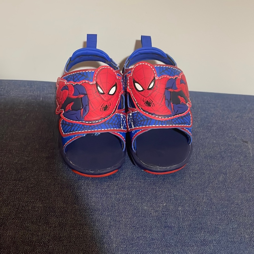 Toddler Boys’ Marvel Spider-man  sandal with lights